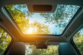 Top 10 Cars With Sunroof Under ₹15 Lakh in India 2026
