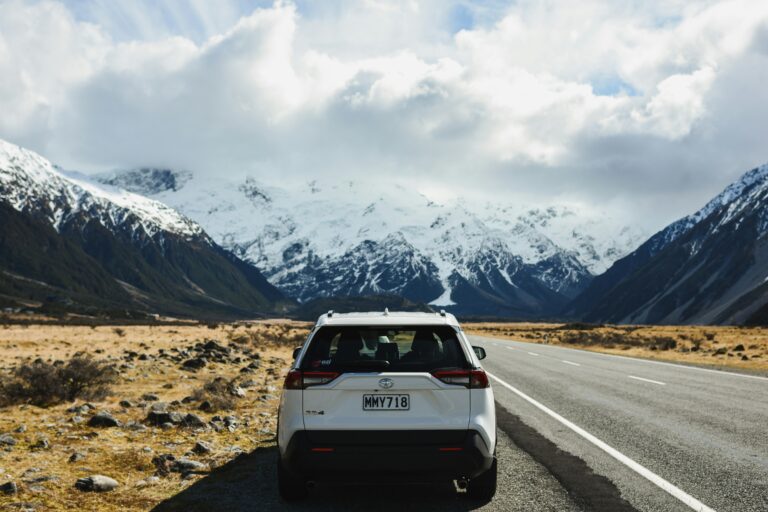 Toyota Urban Cruiser Hyryder vs Maruti Grand Vitara