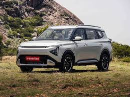 Kia Carens Clavis vs Maruti Ertiga vs Hyundai Alcazar 2026